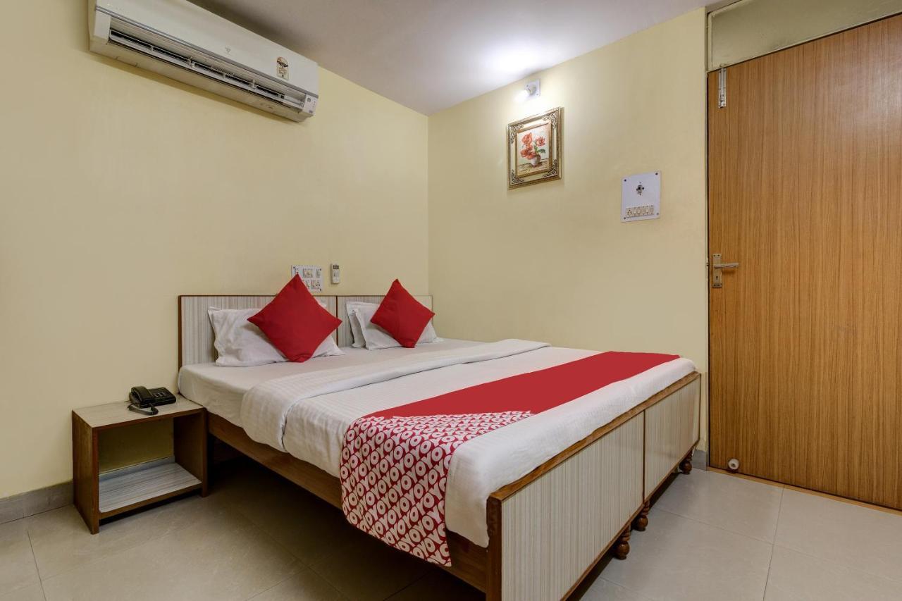 Oyo Hotel Satguru Jamshedpur Exteriör bild